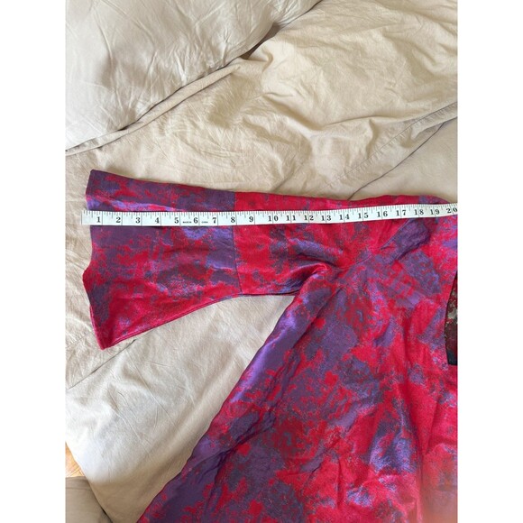 Tuckernuck Womens S Red Purple Brochade V-Neck Jacquard 3/4 Bell Sleeve Blouse - Picture 5 of 10